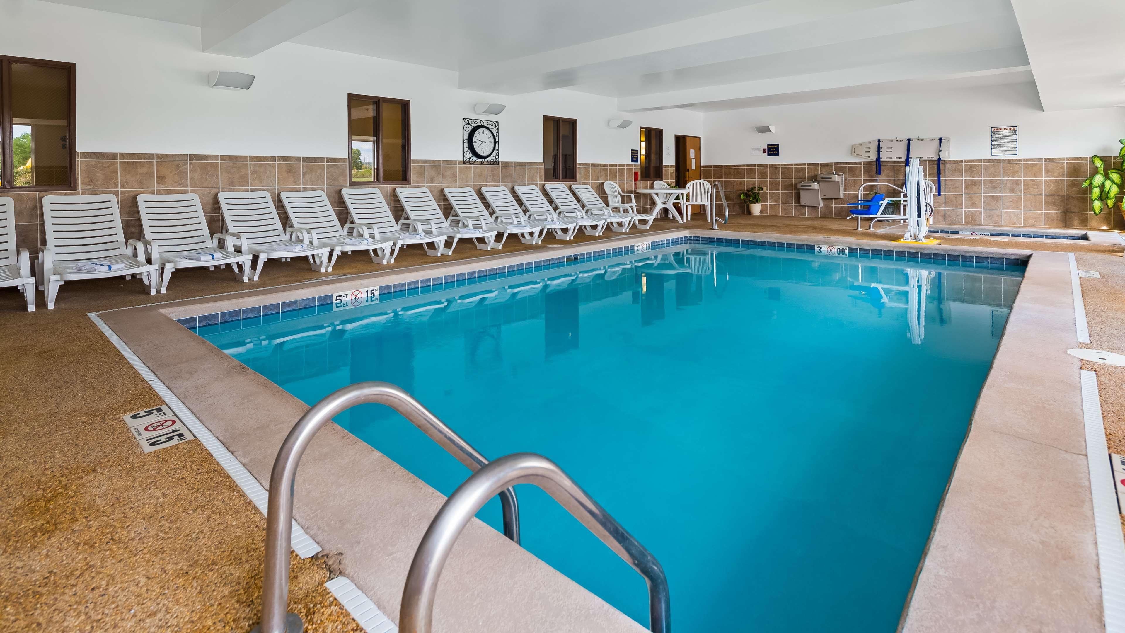 Best Western Penn-Ohio Inn & Suites Hubbard Ngoại thất bức ảnh